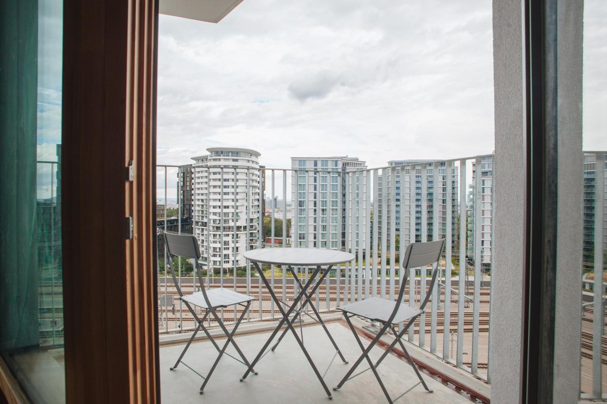 Decorous Cozy City View Suite Vienna Exterior photo