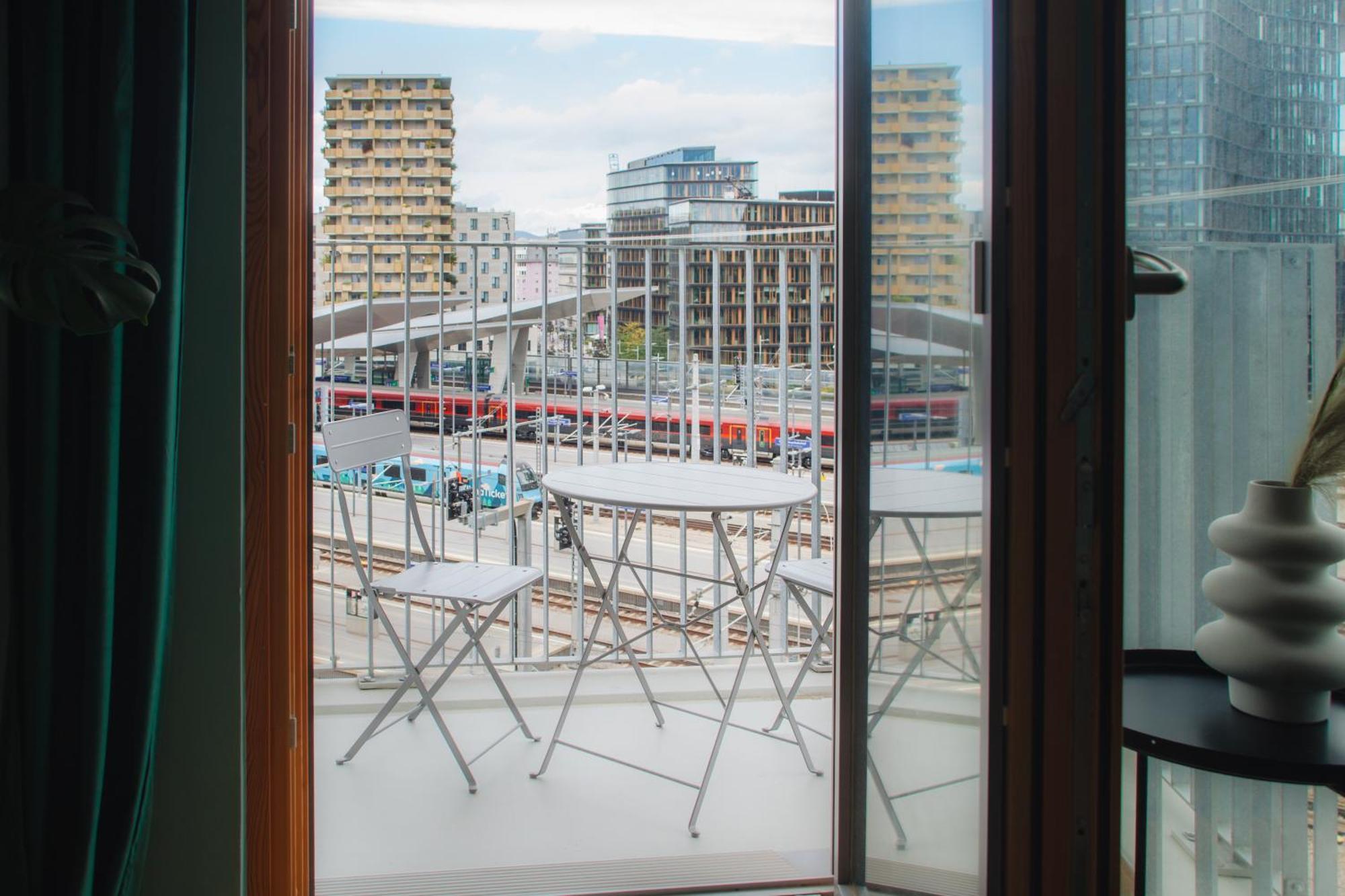 Decorous Cozy City View Suite Vienna Exterior photo